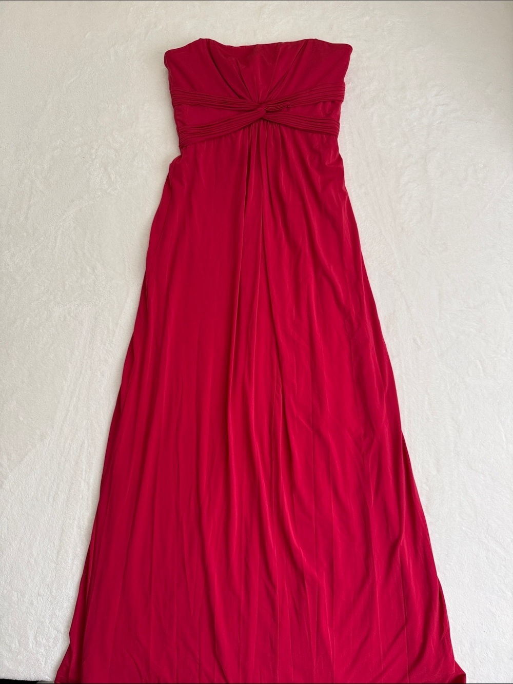 BCBGMaxAzria Beautiful New Strapless Red Maxi Dress with Twist Bodice